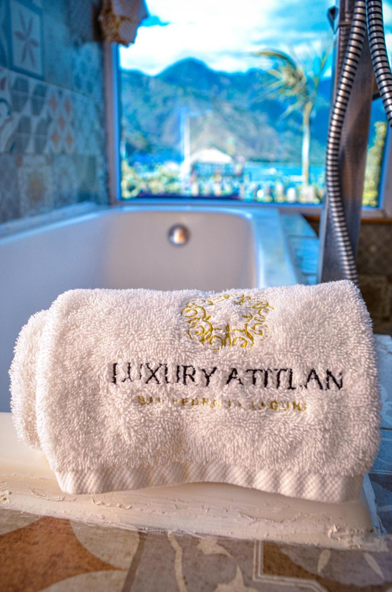 הוילה סן פדרו לה לגונה Tiberias By Luxury Atitlan מראה חיצוני תמונה